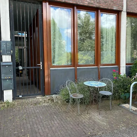 Lejlighed Cosy Studio, With Outdoor Swimming