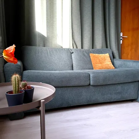 Cosy Studio, With Outdoor Swimming *