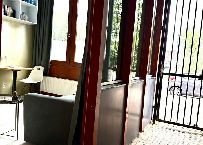 Cosy Studio, With Outdoor Swimming Amsterdam